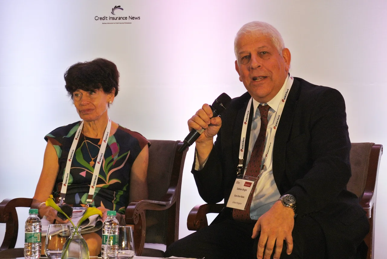 Henny Sender (FT) and Graham Bright (Euro Exim Bank) discussing
