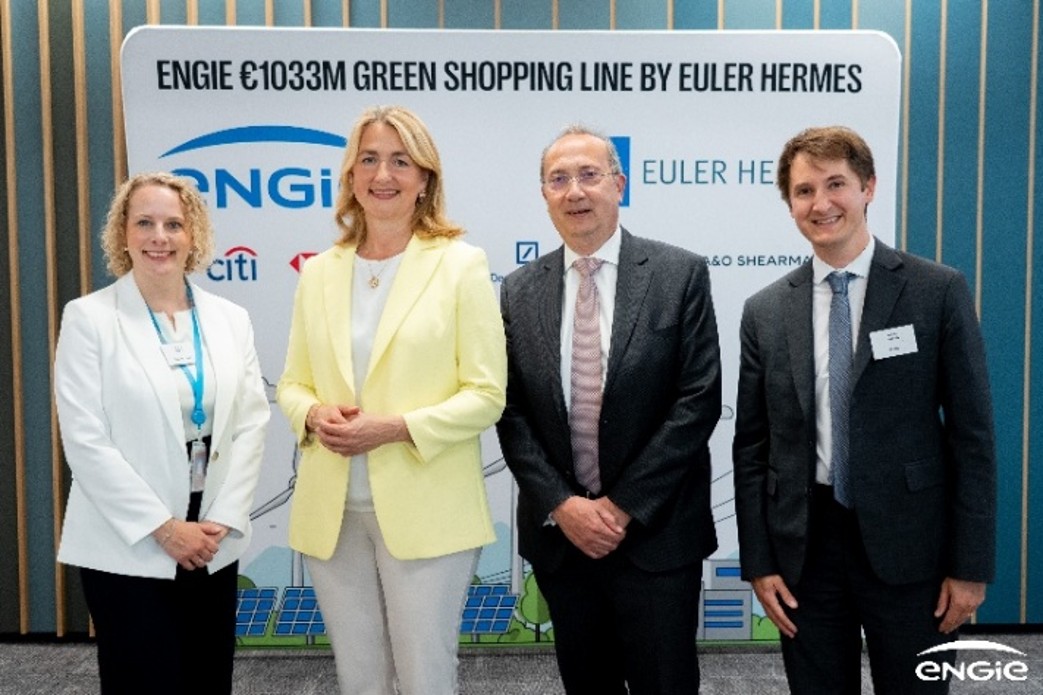 Left to right: Kathrin Klotz (Head of Department Underwriting, Euler Hermes), Edna Schöne (CEO, Euler Hermes), Pierre-François Riolacci (Executive Vice President in charge of Finance, ESG and Procurement, ENGIE), Adrien Koenig (Head of Structured & Trade Finance, ENGIE)