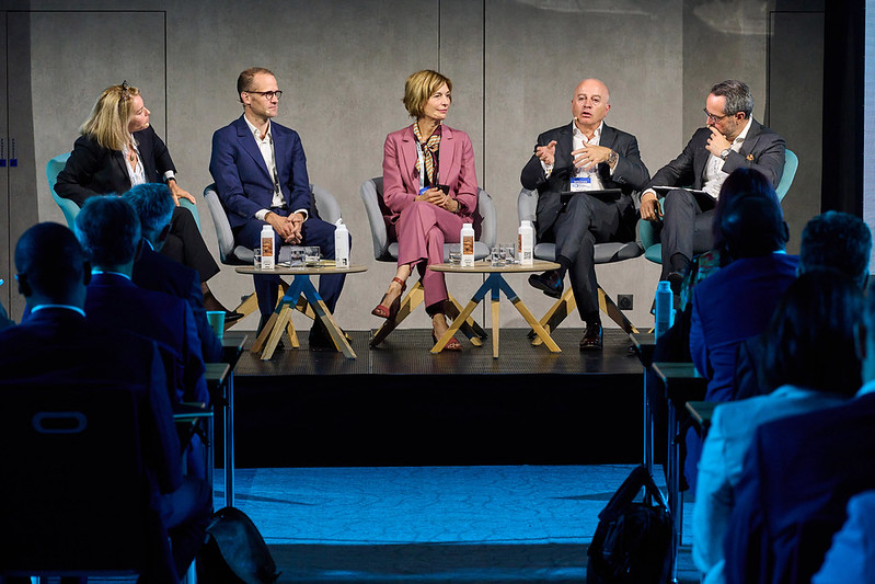 Left to right: Julia McKenny, CEO, ISSA; Pierre Davoust, Head of Euronext Securities; Marianne Demarchi, Chief Executive Europe and Global Securities, Swift; Philip Brown, CEO of Clearstream Banking SA (part of the Deutsche Börse Group); Rafael Moral Santiago, (then) Head of Securities Services at SIX
